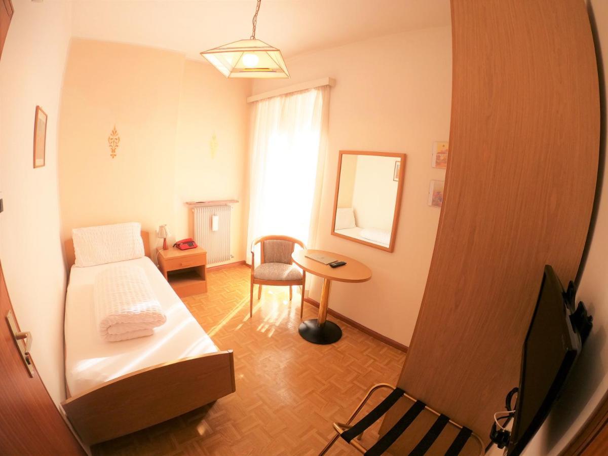 Albergo Alla Torre Siegler Im Thurm Μεράνο Εξωτερικό φωτογραφία